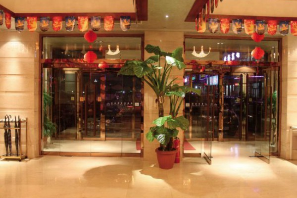 重庆专业按摩泳池施工队,品质生活从“水”开始 重庆专业按摩泳池施工队,品质生活从“水”开始