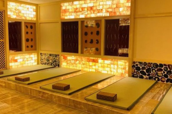 理疗按摩学在重庆，学员们解锁养生新技能，生活更美好！